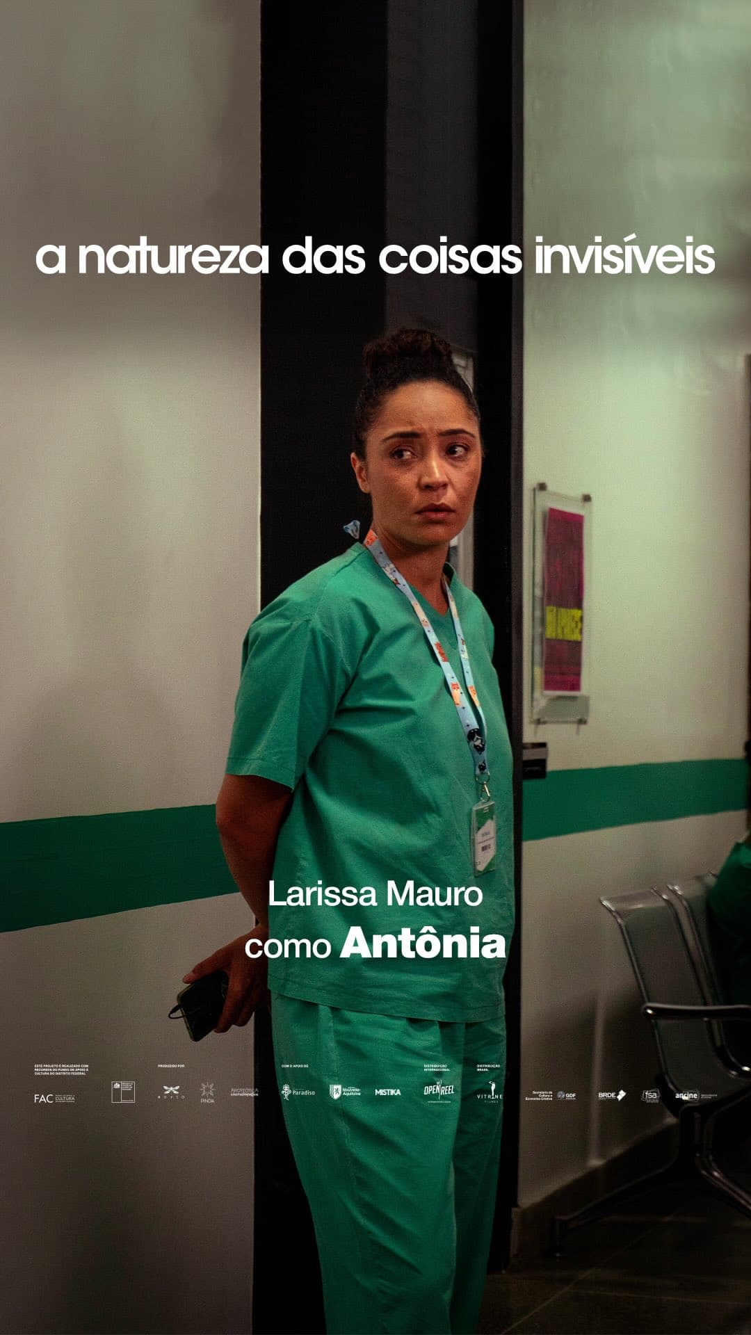 Conheça @larissamauro, a brilhante atriz brasiliense que dá vida a Antônia, enfermeira dedicada,...